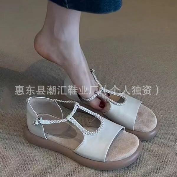Casual fashion sandals 2025 summer new round head soft sole one-word buckle woven belt single shoes sandals women