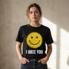 Ich hasse dich Retro Smiley Gesicht T-Shirt; Ironisches Vintage Gelbes Happy Face T-Shirt; Sarkastisches Lächeln Grafikshirt für Männer und Frauen