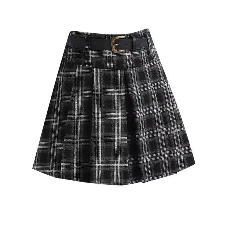 2026 Autumn Women's Retro Khaki Plaid Pleated High Waist A-line Short Skirt with Slimming Fit