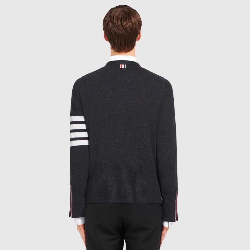 TB [Official Authentic] Sweater Unisex Base Sweater Classic Round Neck Pullover Slim Fit Versatile Knit Sweater