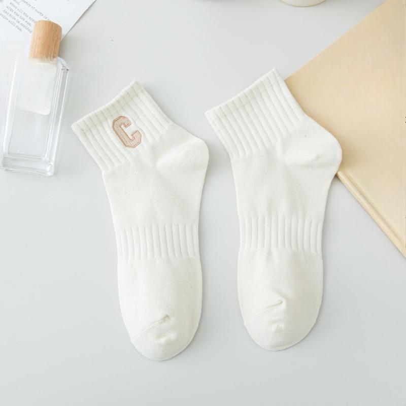 Female Spring and Autumn Assorted Embroidered Letter Low Help Shallow Mouth Socks
