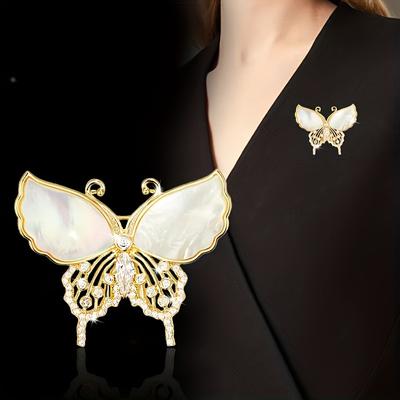Sparkling Vintage Butterfly Brooch Rhinestone Elegant Charm Pin for Women Jewelry Gift