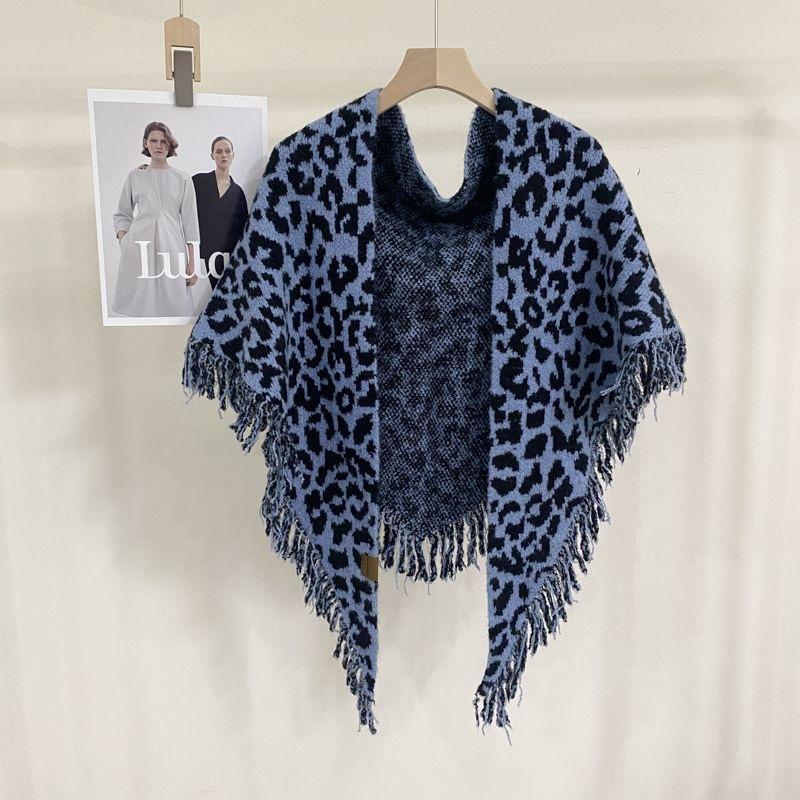 Autumn and Winter High End Versatile Wool Blended Triangle Scarf Retro Leopard Print Tassel Scarf Warm Knitted Women's Shawl