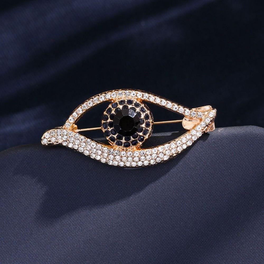Decoration Rhinestone Eye Brooches Crystal Pendant Banquet Clothes Pin Devil Eye Brooch Pin Gifts
