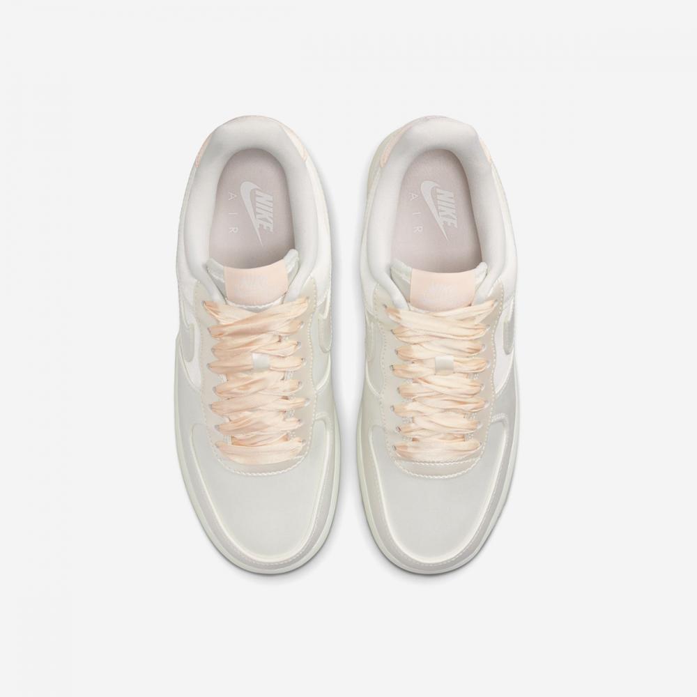 Nike Women S Nike Air Force 1  07 Lv8 Hq3762 133