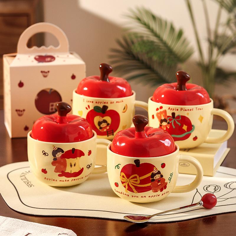 Give Girlfriends Birthday Gifts, Girls High-value Apple Mugs, Retro Ceramic Cups with Lids, Christmas Souvenirs