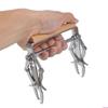 Beekeeping Frame Gripper aus Edelstahl mit glattem Holzgriff für sichere Wabenrahmenhandhabung