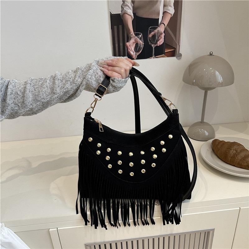 Nieten Quastentasche Damen neue trendige Maillard Westernsatteltasche vielseitige Wind Umhängetasche