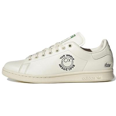 André Saraiva x Stan Smith The World Needs Love Sneakers Unisex Crema Bianco Crema Nero Core GZ2202