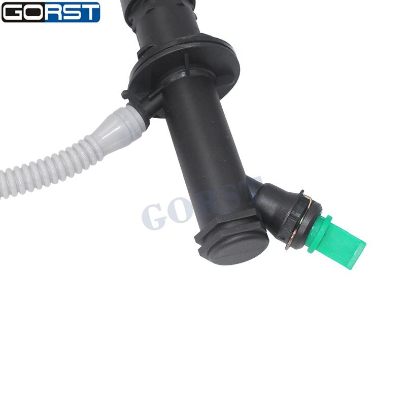 Clutch Master Cylinder 306105773R for Renault Captur Clio III IV Car Auto Part 306100642R 50057700