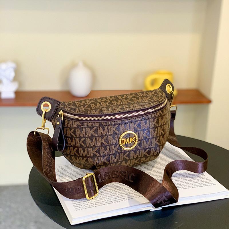 Brand bag women's new fashion texture retro printing women's breast bag versatile shoulder messenger bag