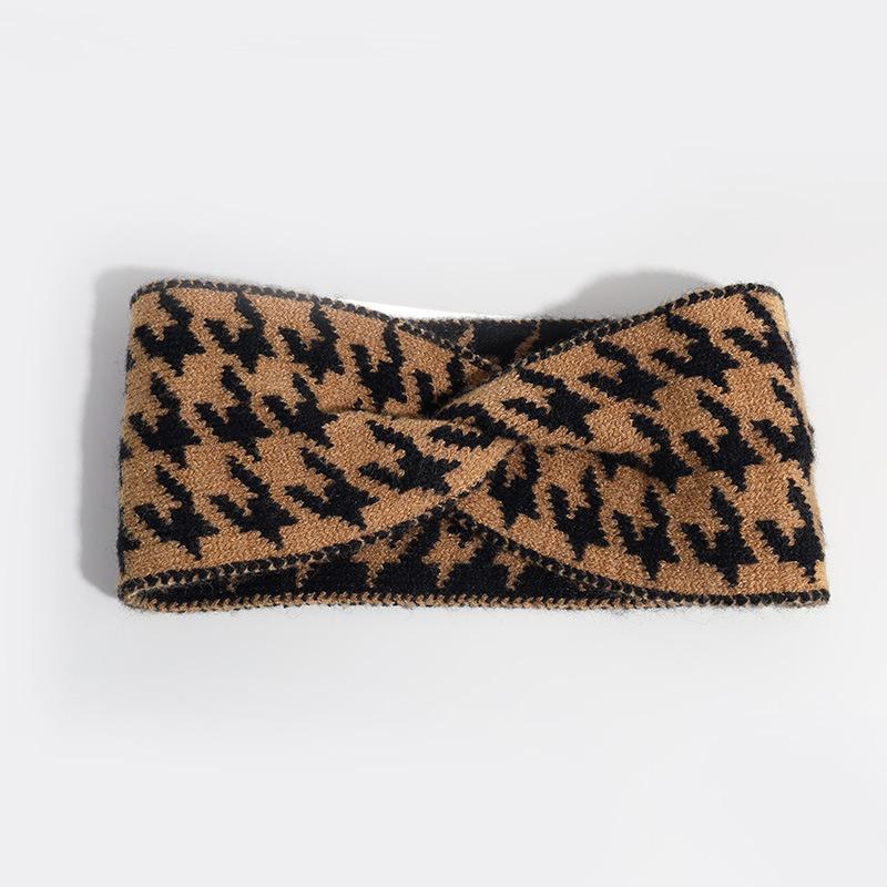 Holiday gifts scarves men and women autumn and winter versatile Christmas scarves student warm knitting retro