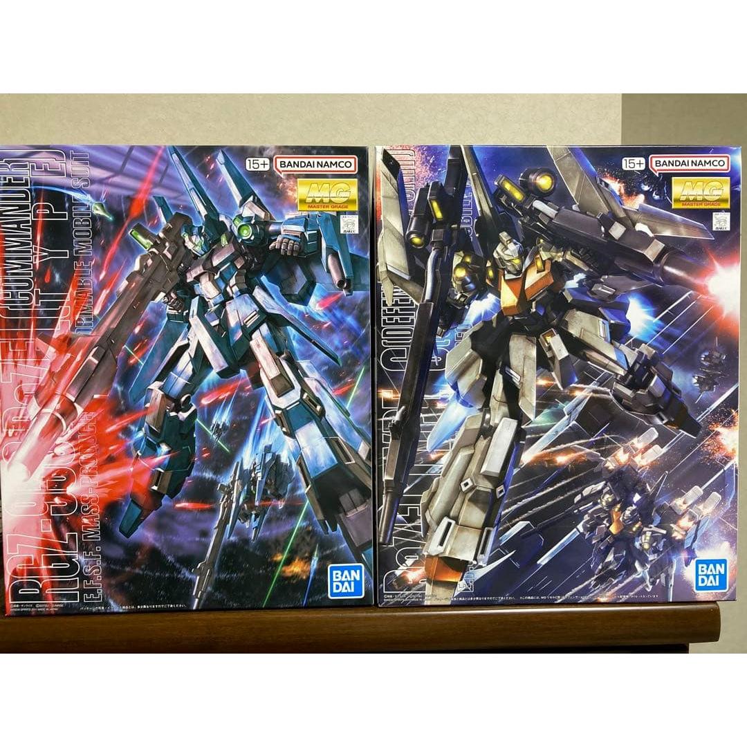 Used MG RGZ-95 Rezel (Captain s Machine) & Rezel C Type (General Reville Deployed Machine) Set