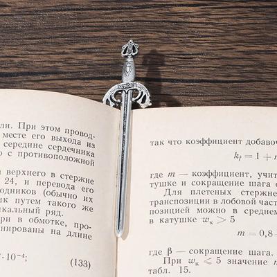 6 ks/Sada Kreativní Starožitné Meče Nůž Záložka Přívěsky Kovové Záložky Přívěsky Klipy na Knihy Čtecí Značka Potřeby Záložka Dárek