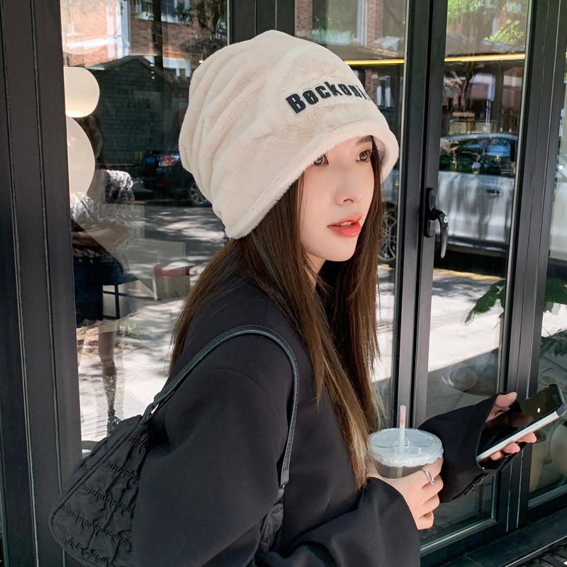 New Windproof Hat for Women's Versatile Letter Plush Pullover Hat for Winter and Winter Warm Student Ear Protection Hat