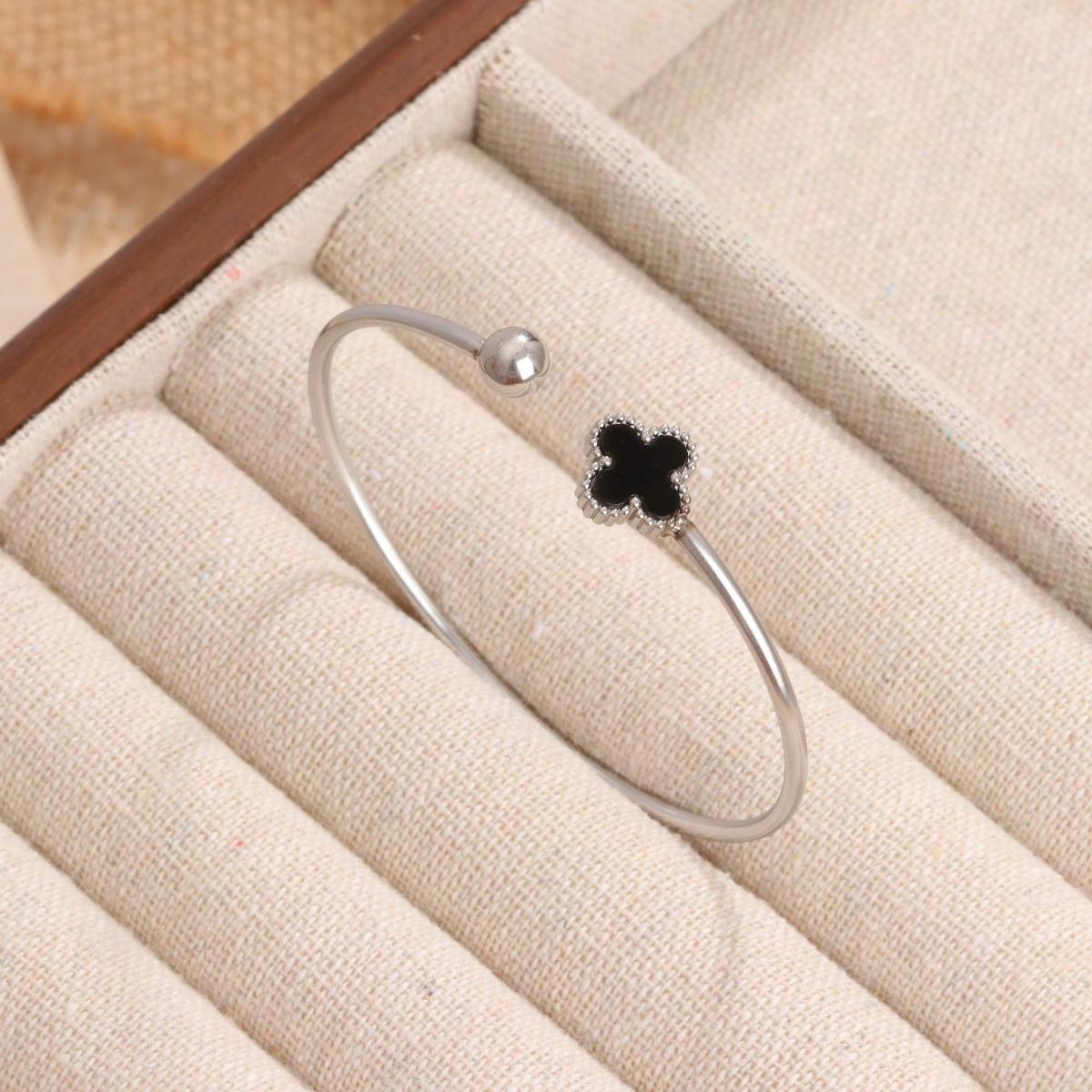 

Модный простой индивидуальный браслет с четырьмя листочками клевера, ювелирные изделия из титановой стали, регулируемый женский браслет