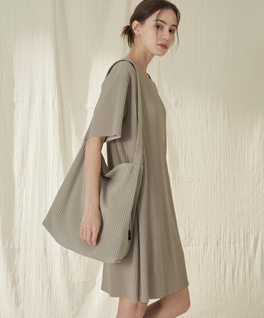 210 Edit Pleated Short Sleeve Dress_Zd2Op561_Beg