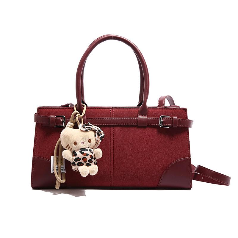 

Retro trendy armpit bag women s autumn and winter new niche fashion small square bag high-end oblique span bag women s B bag without pendant бордовый