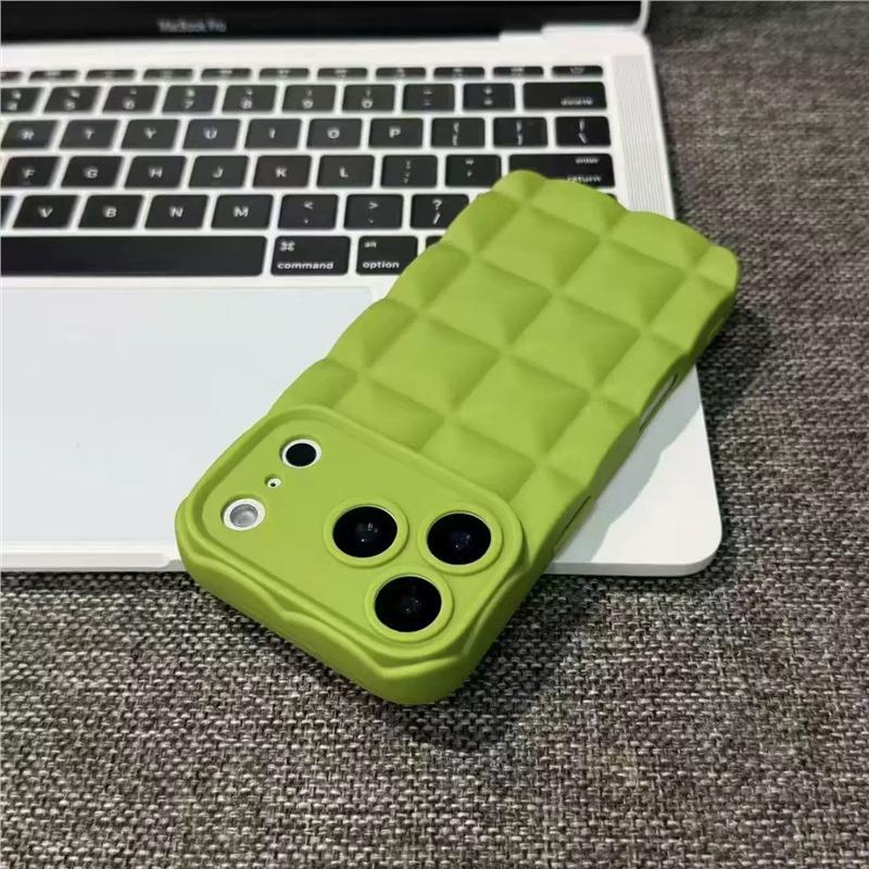 

Apple iPhone 17Pro Frosted TPU Case with 3D Grid, Anti-Drop Protection. iPhone 14 Pro Max зелёный