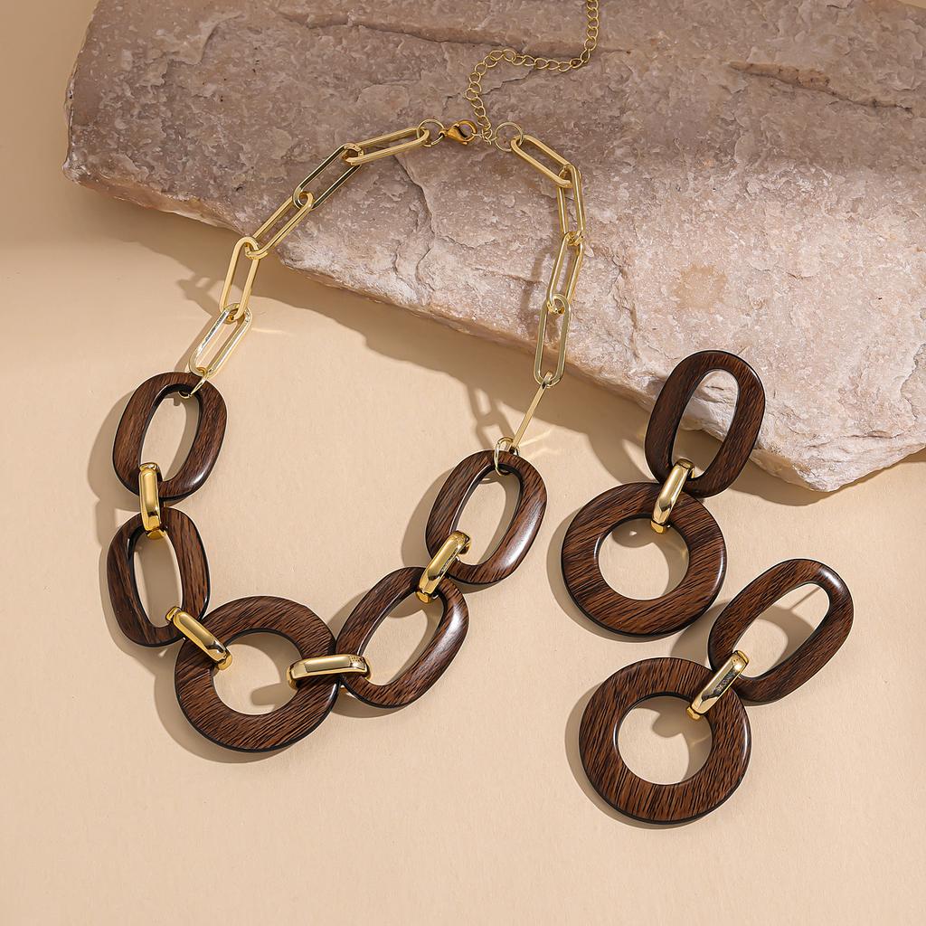 Acrylic oval round chain sweater chain personality unique sense temperament necklace