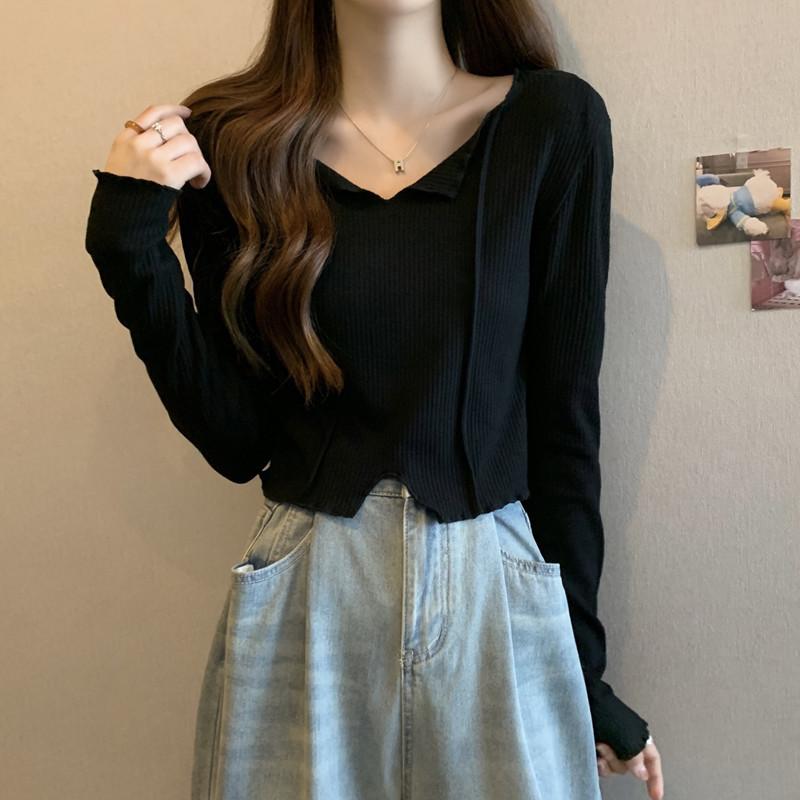 

V-образный вырез на ключице с длинным рукавом, женский дизайн, чувство иностранного стиля, уникальный короткий студенческий свитер, топ, осенняя волна One size