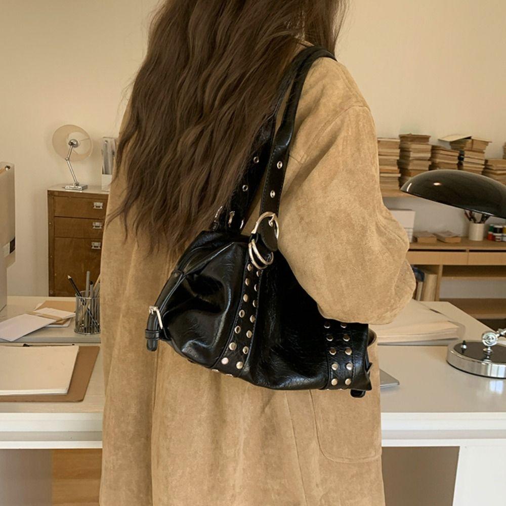 Pu Leather Retro Rivet Shoulder Bag Spicy Girl Motorcycle Bag Punk Tote Bag  Girls