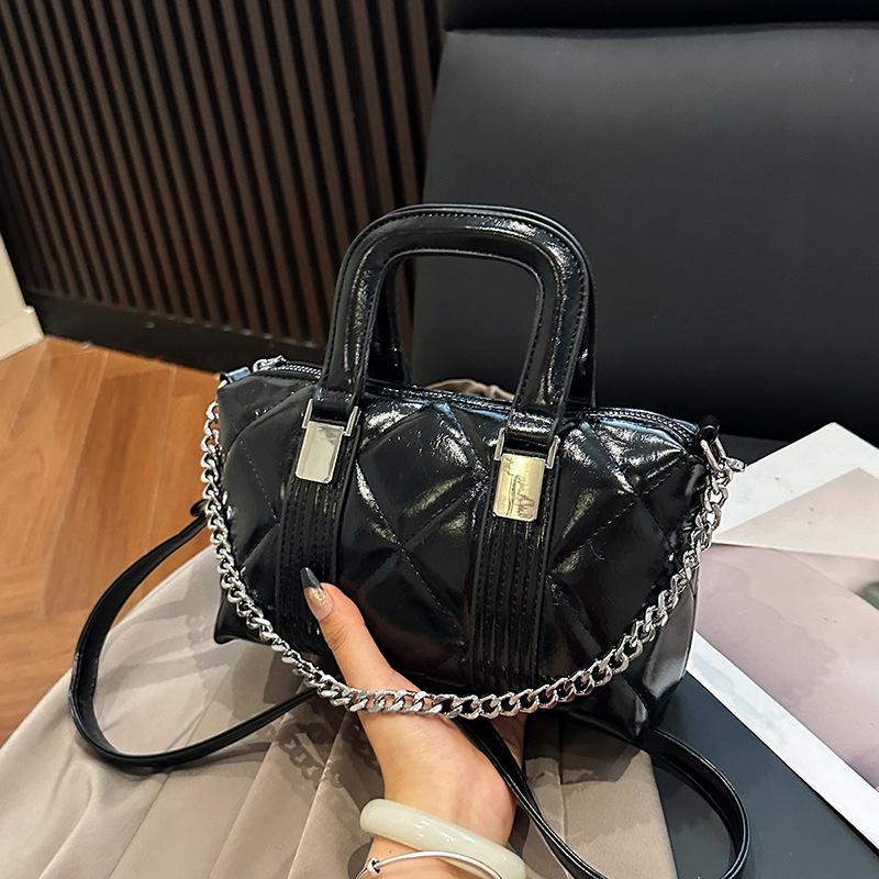 Niche Texture Handbag Small Bag Women's 2025 New Simple Small Square Bag Versatile Shoulder Messenger Bag