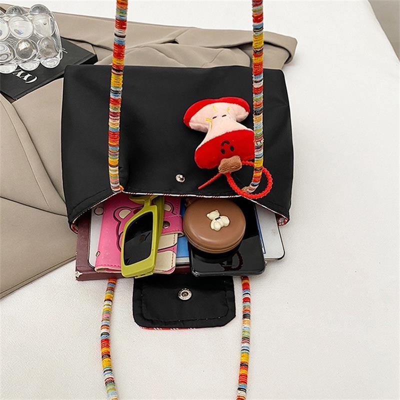 Casual Nylon Plaid Shoulder Bag With Pendant Dopamine Handbag Large Capacity Women Commuter Tote Bag  Trendy Armpit Bags