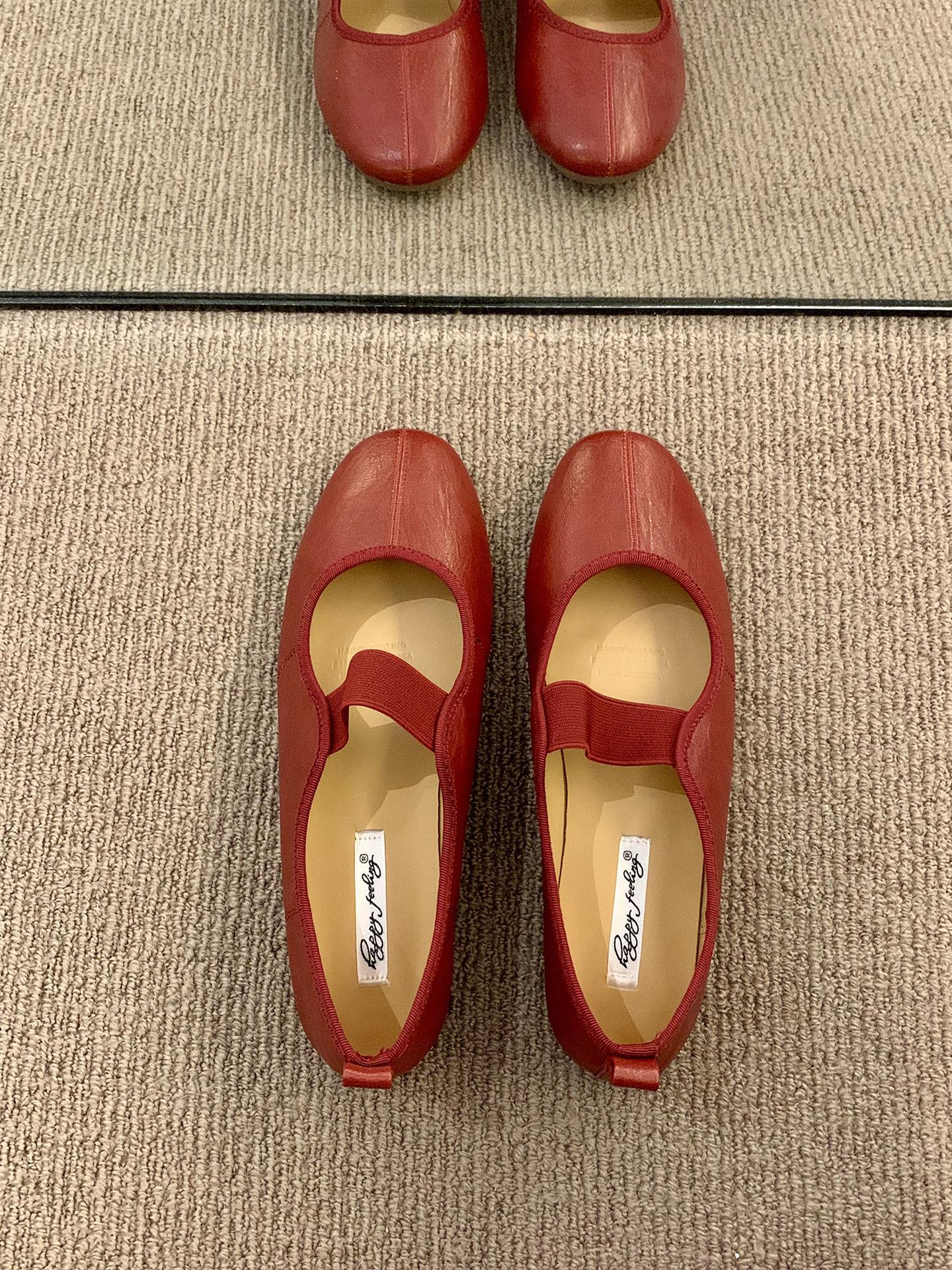 

Flat bottom silver light mouth ballet single shoes female spring and autumn new retro gentle fairy wind word with Mary Jane shoes 40