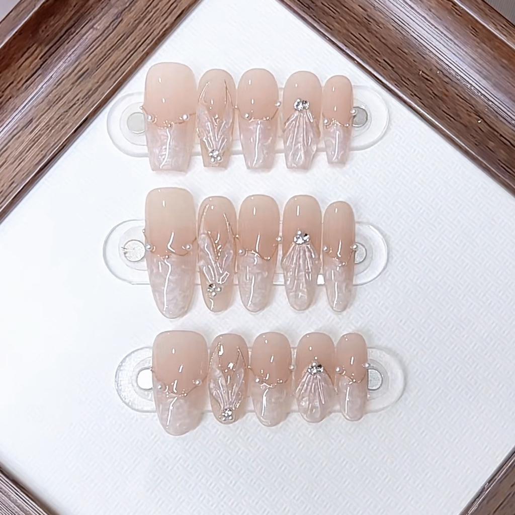 Hand-woven Armor Mermaid Story Three-dimensional Shell Hand-painted Fishtail Cat Eye Style Nail Art Patch