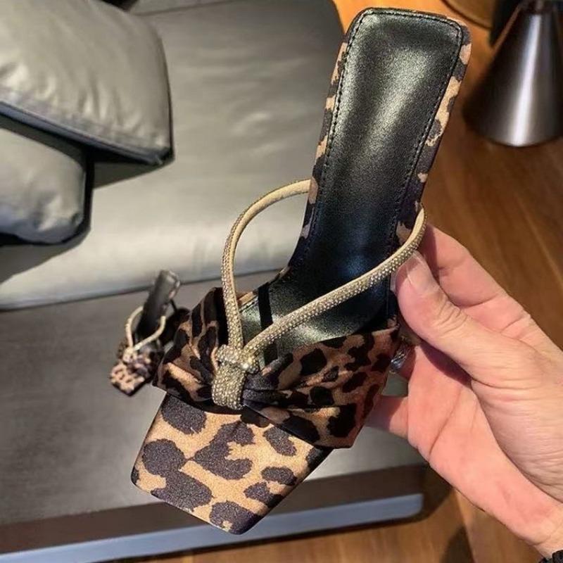 Fashion Fashion Stiletto Slippers Women's Square Head Open-toed Crystal Sandals with Anti-slip Wear-resistant High Heels