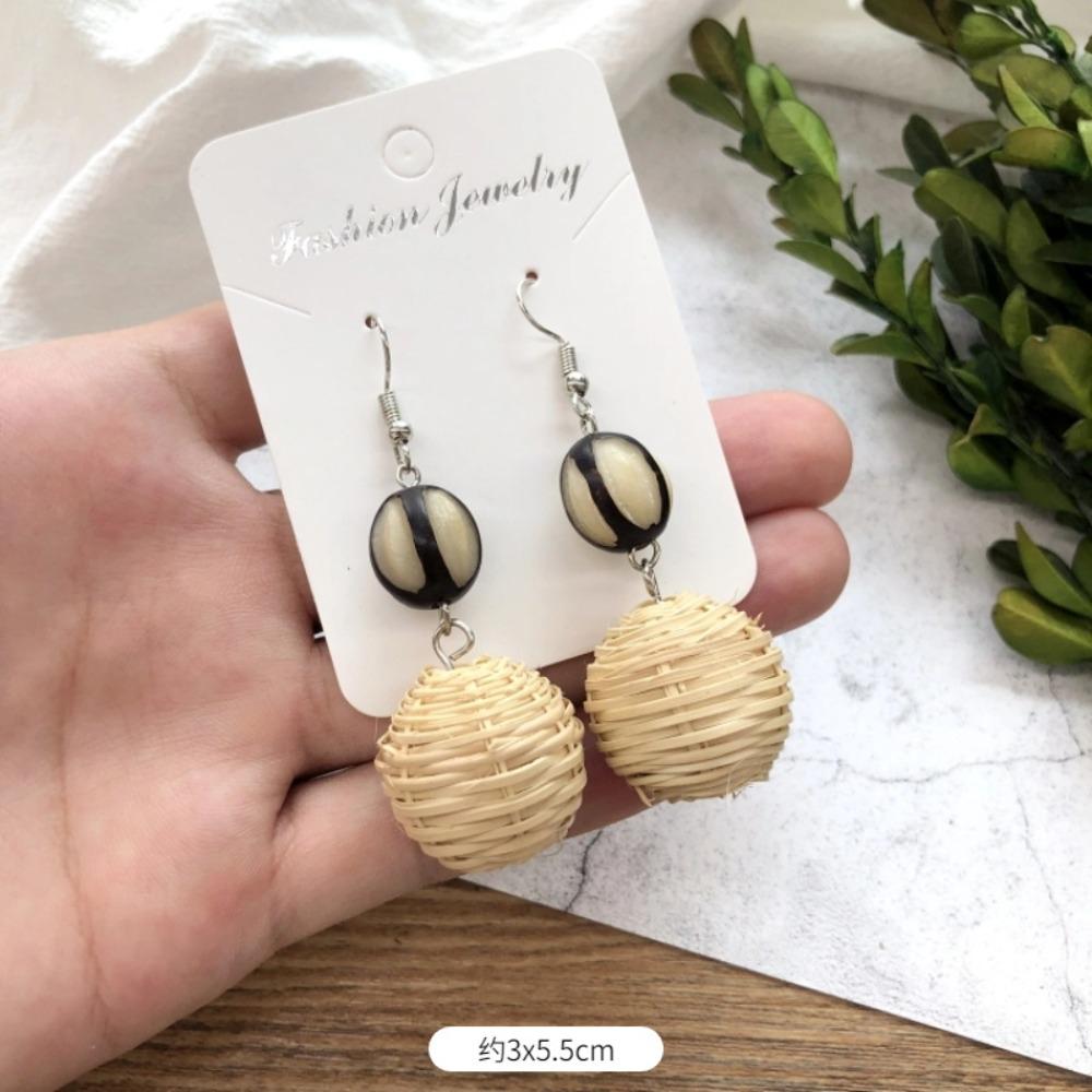Vintage Mori Grass and Rattan Woven Handmade Earrings Bohemian Vacation Style Stud Earrings Female Ethnic Style Summer Ear Jewelry