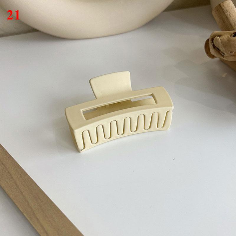 Popolare caffè nero beige fermaglio per capelli grande artiglio per capelli smerigliato fermagli per granchio forcine acriliche clip a forma di squalo geometrico