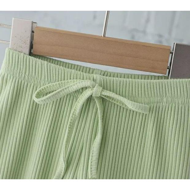 Girls' Summer Trendy Short-Sleeve Sports Suit - Stylish Two-Piece Set for Baby Girls