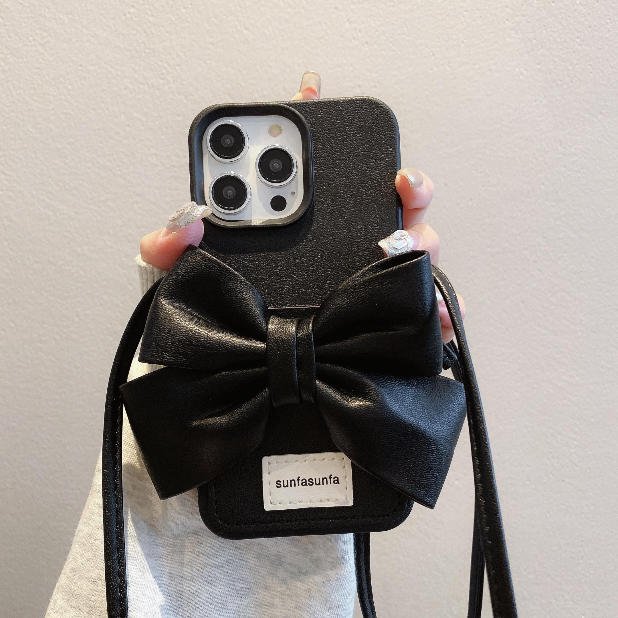 

Стильный милый 3D бант через плечо держатель для карт личи узор чехол для iPhone 16 15 14 Pro Max 11 12 13 противоударный задняя крышка for iphone 14PRO MAX чёрный