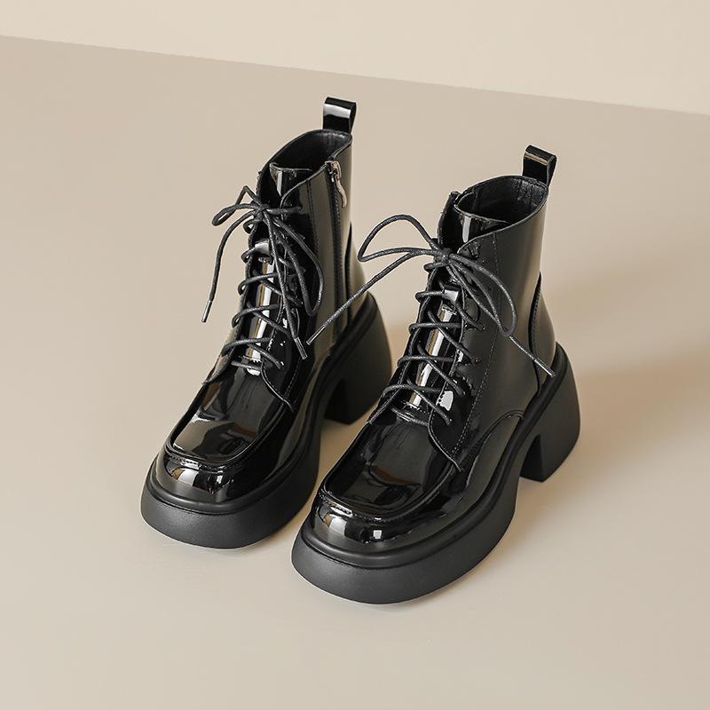 

Sweet and cool girls Martin boots women s 2025 autumn and winter British lace-up short boots 7cm heightened thick-soled high-heeled patent leather bo 40