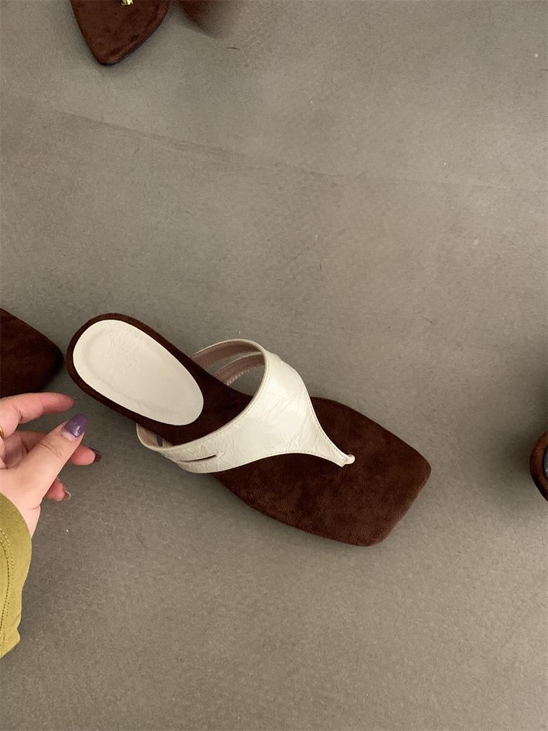 Design-Sinn Nischen-Keilabsatz silberne Zehensandalen Hausschuhe Damenschuhe tragen Sommer hochhackige Sandalen Römerschuhe