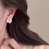 Atmospheric pearl flower stud earrings women's unique new earrings light luxury high-end temperament exquisite commuter earrings