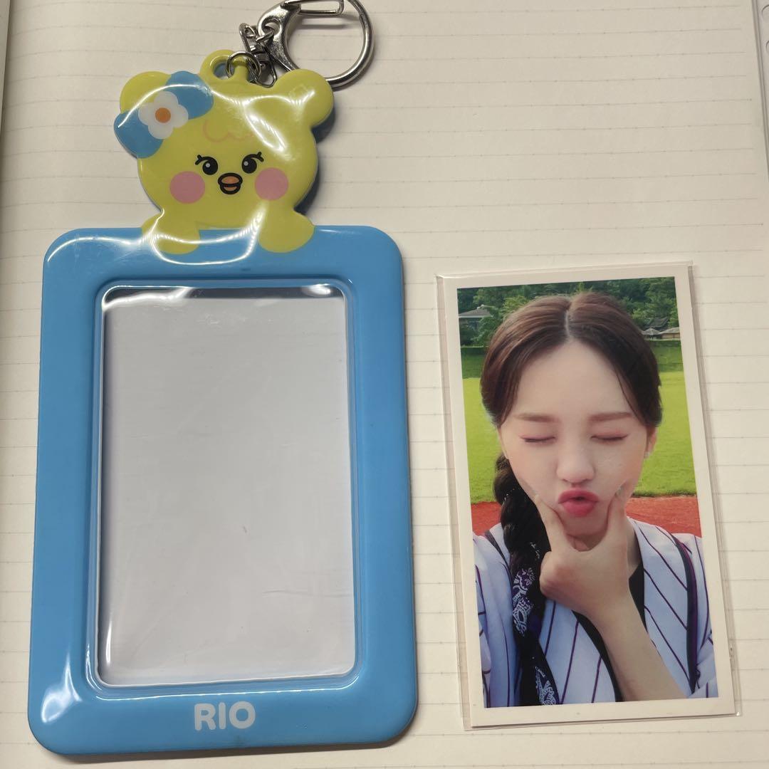 

[USED] NiziU Rio trading card case/holder