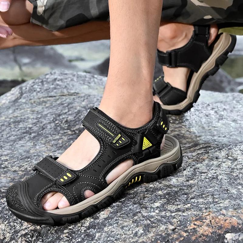Summer Baotou Men Sandals Outdoor Sports Anti-collision Men's Shoes Soft Rubber Lightweight Hiking Shoes Flat Black Flip-flops