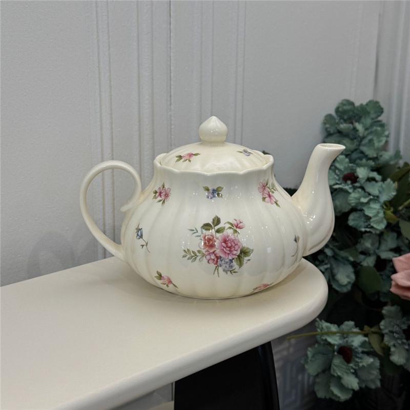 800ML Europeisk Keramisk Tekanna Högkvalitativ Porslinskaffekanna Värmetålig Vattenkeramikgryta