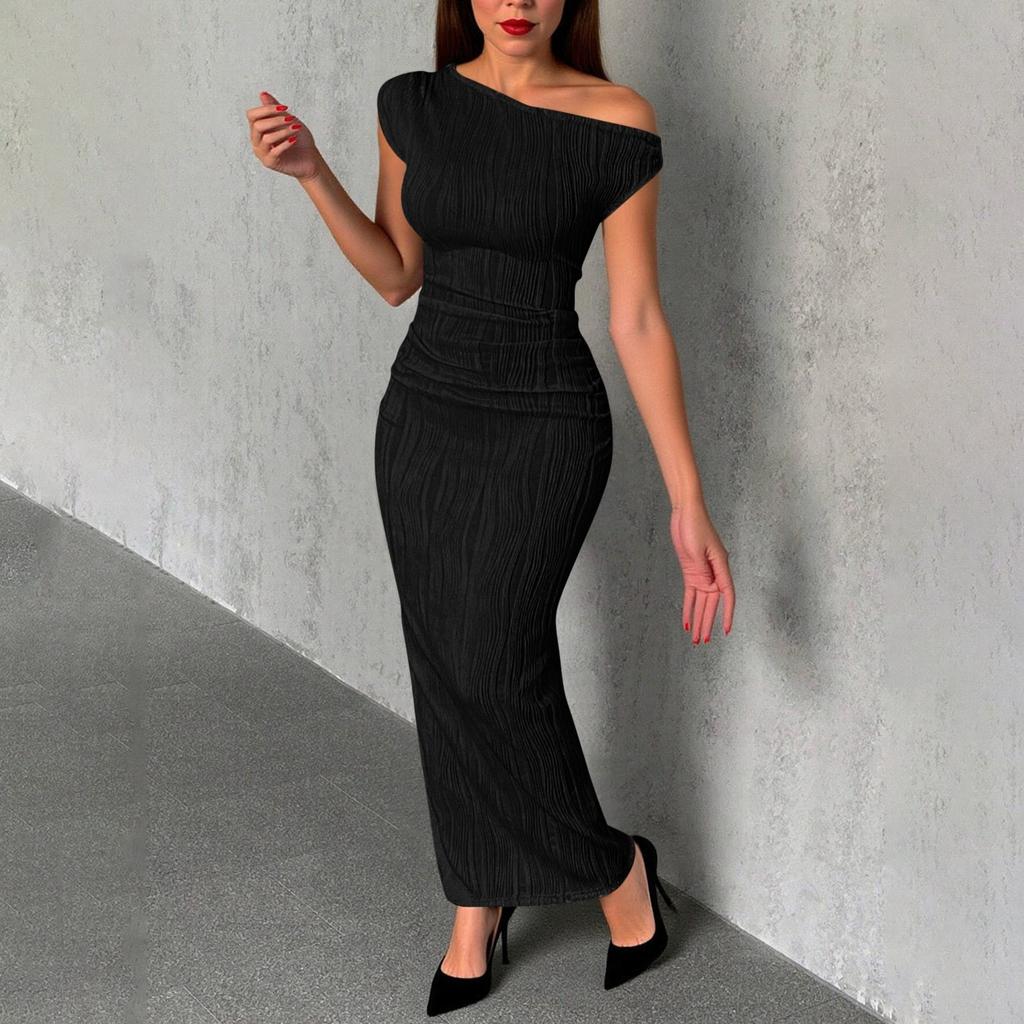 Women's Summer Fashion Solid Color Sloping Shoulder Slim Fitting Date Party Dress