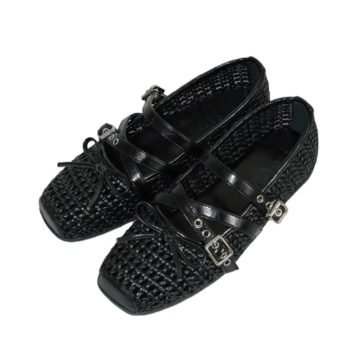 

Сладкий ветер крест с квадратным носком туфли Мэри Джейн женские плетеные полые дышащие на среднем каблуке одинарные туфли 40 чёрный