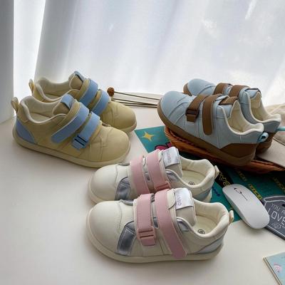 Încălțăminte pentru femei – Adidaşi