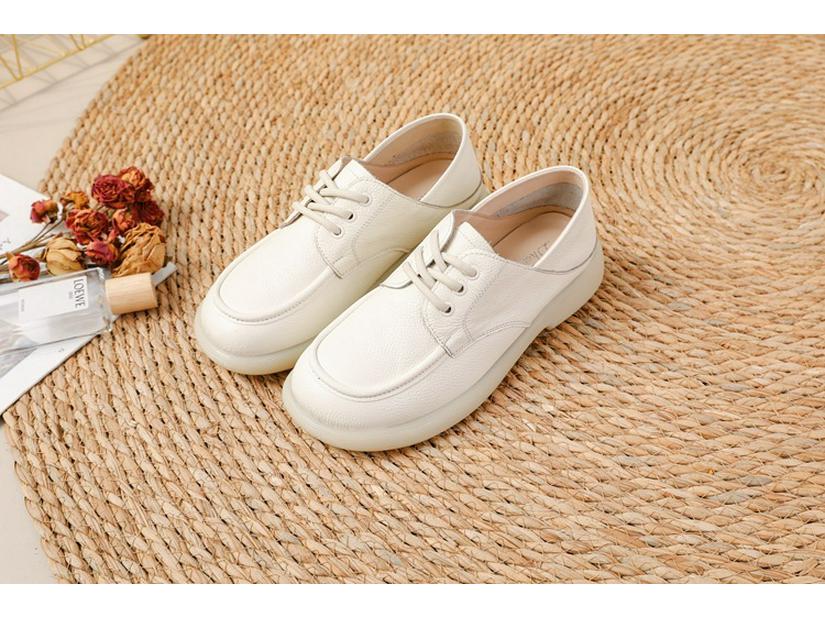 Women's Cowhide Flat Dancing Shoes - Round Toe, Low Heel, Breathable, Versatile, Casual, Comfortable.