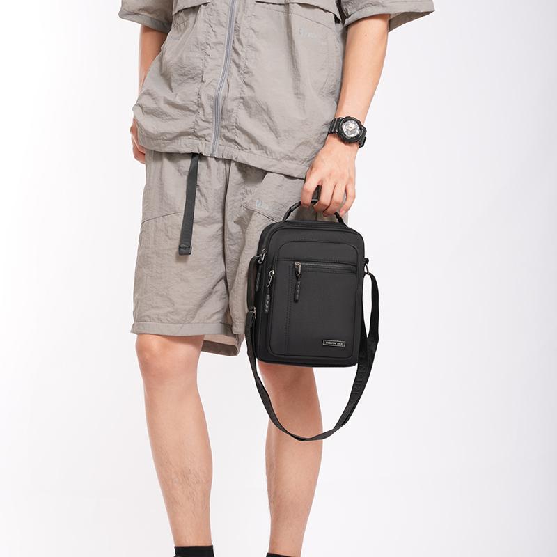 Men's Oxford Crossbody Bag Middle-Aged Sports Travel Shoulder Bag Multi-Compartment Mobile Phone Bag