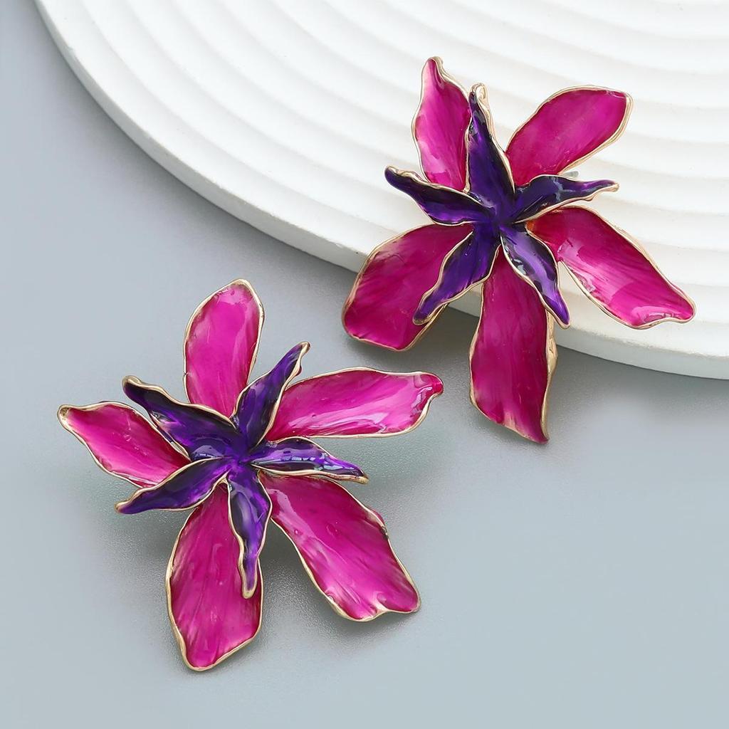 Bohemian Spring Floral Earrings: Exaggerated Alloy Oil Drop Design for Women in European and American Style.