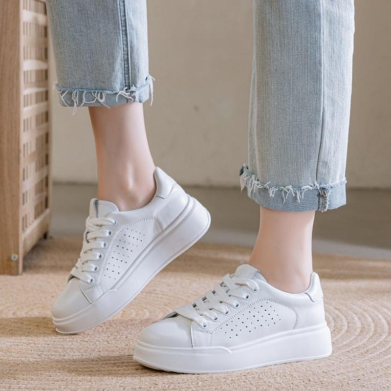 Fashion Designer Style White Sneakers 2025 Spring Autumn New Round Toe Solid Color Board Shoes Fashion Versatile Comfy Women Sneakers