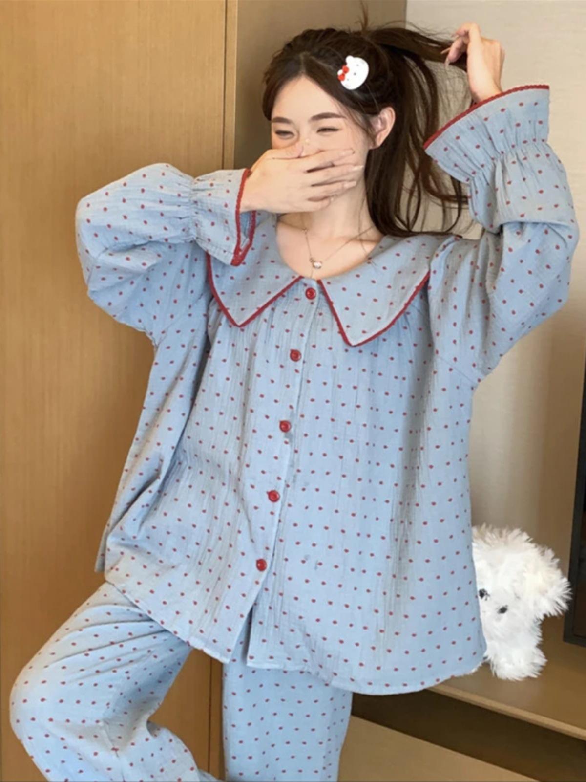 

Women s Polka Dot Cloud Cotton Pajama Set - Sweet Korean Style with Large Lapel, Long Sleeves, and Pants for Spring, Autumn, and Winter. M