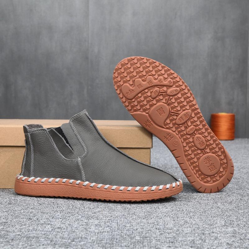 Men's Autumn and Winter New Corium Casual Shoes with Soft Soles High Tops and Flat Bottom Handmade Leather Shoe Male